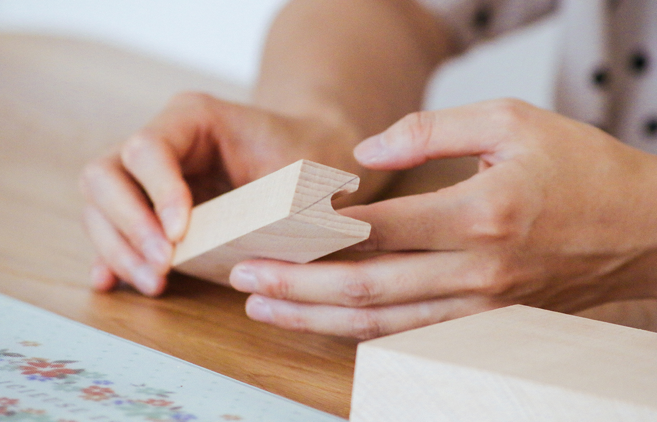 食器棚に使用した木材サンプル