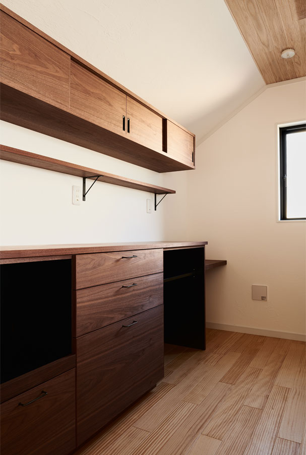 今回オーダーいただいたキッチン収納